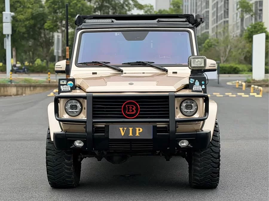 Mercedes Benz G-rated