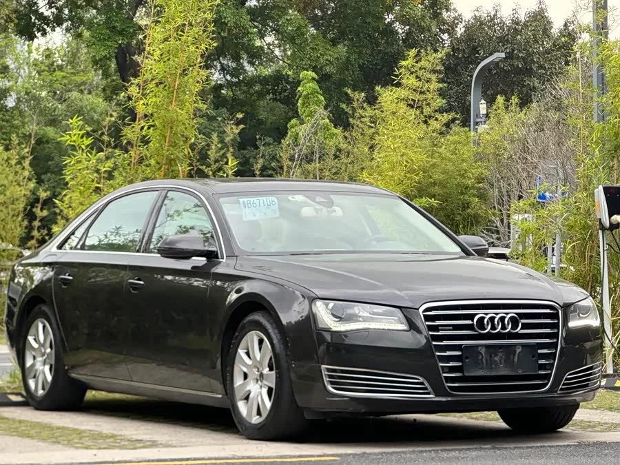 Audi A8