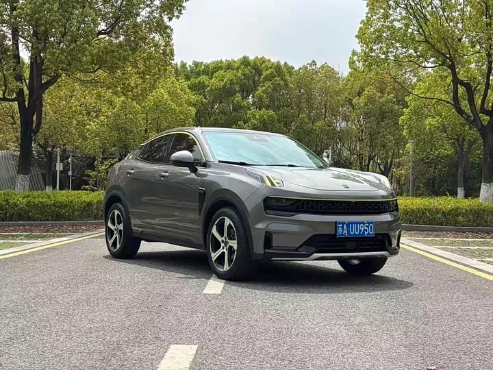 Lynk & Co 05