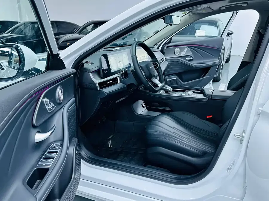 Chery Fengyun A8