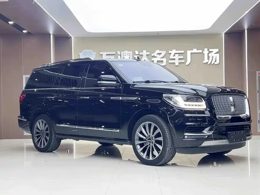 Lincoln Navigator