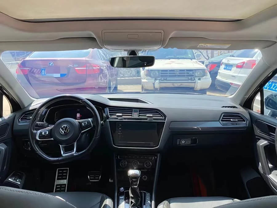 Volkswagen Tiguan L