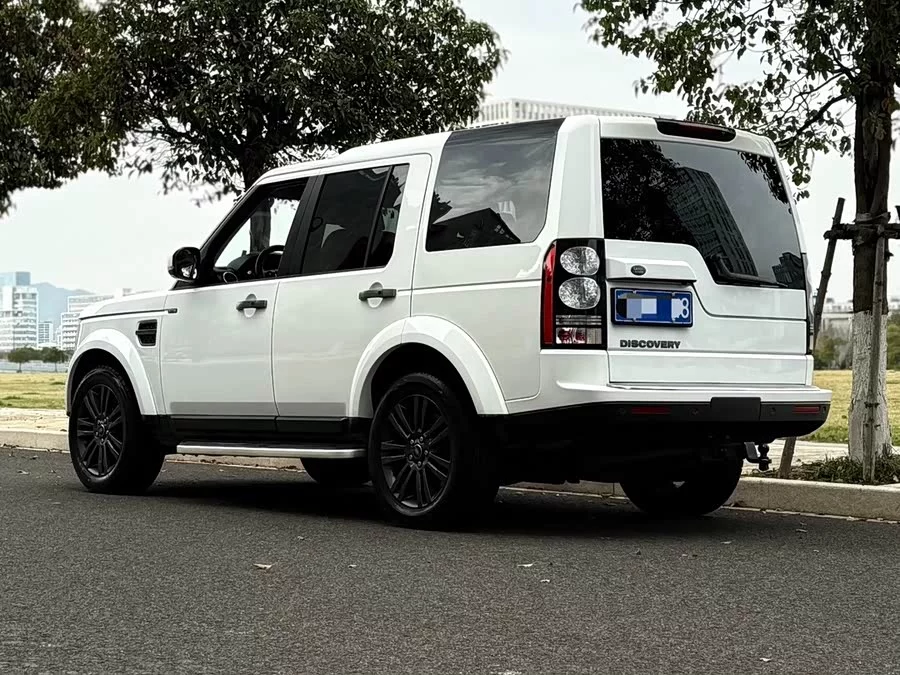 Land Rover finds