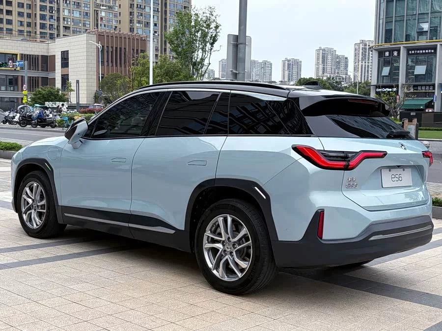 NIO ES6