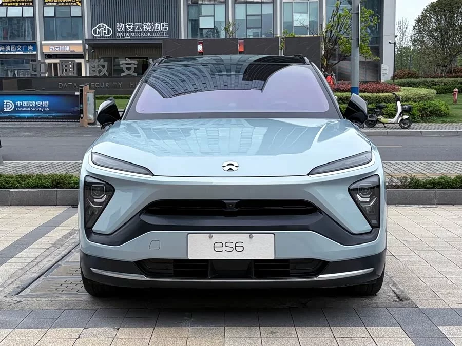 NIO ES6