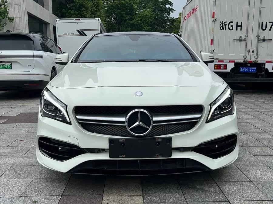 Mercedes-Benz CLA