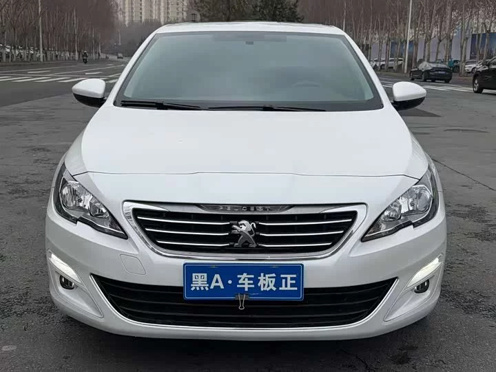 Peugeot 408