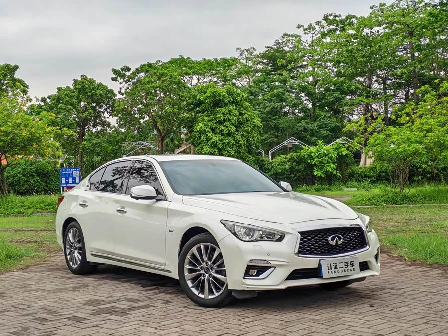 Infiniti Q50L