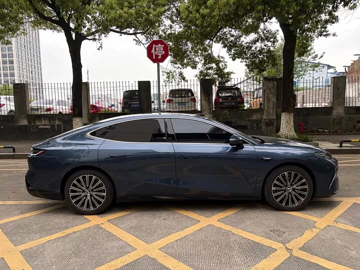 Geely Galaxy Star 8
