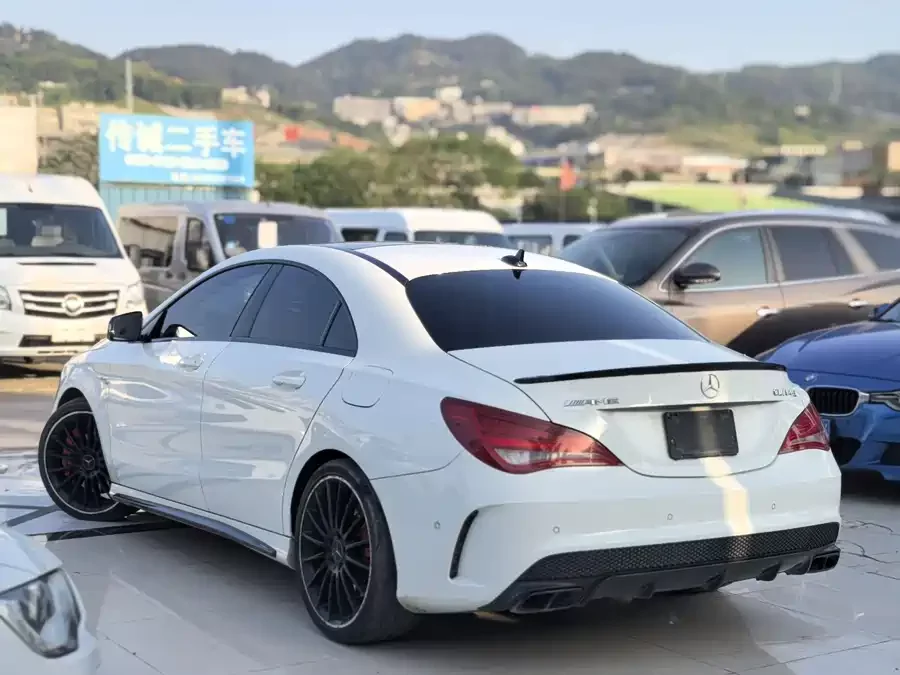 Mercedes Benz CLA AMG