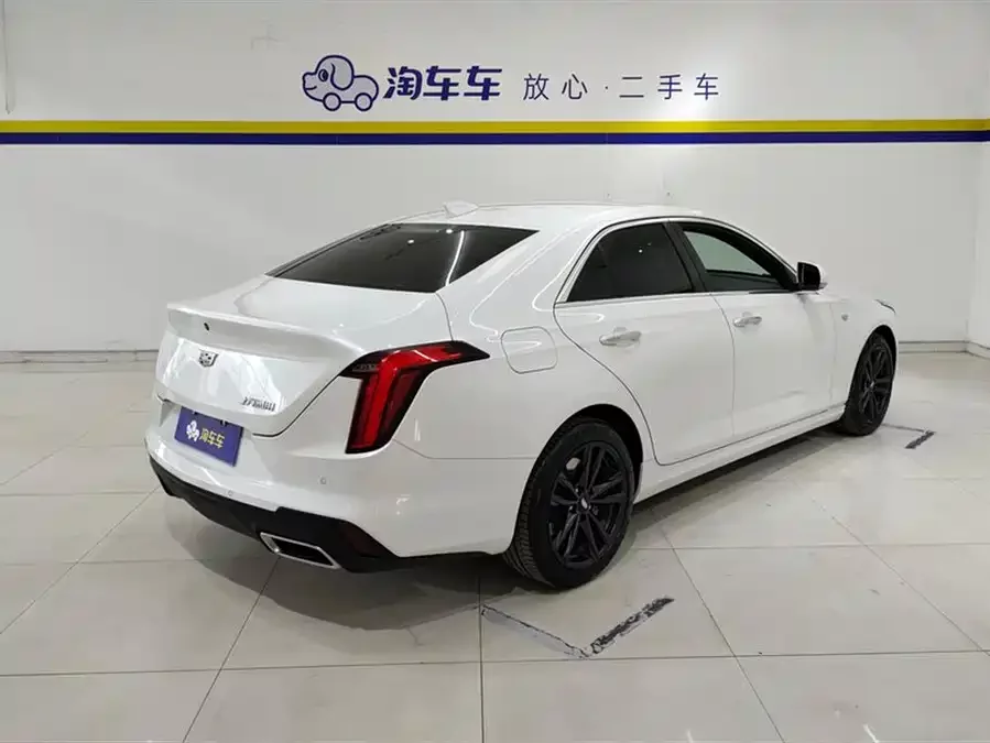Cadillac CT4