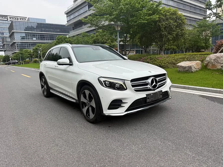 Mercedes Benz GLC
