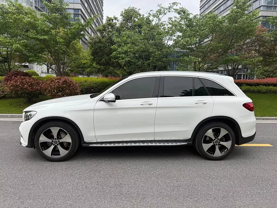 Mercedes Benz GLC
