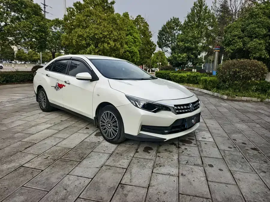 Venucia D60
