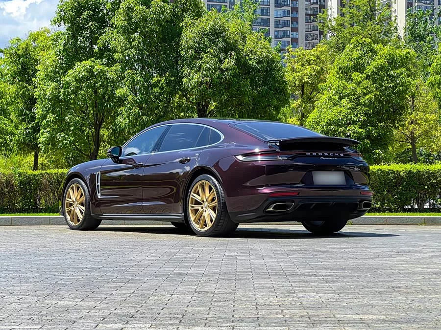 Porsche Panamera