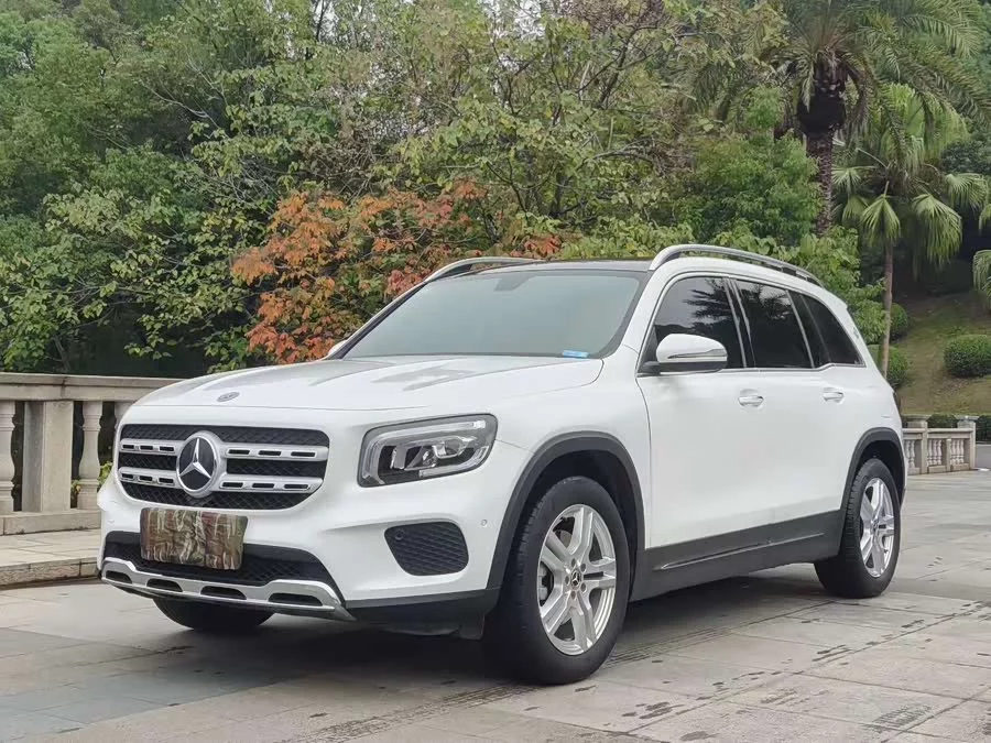 Mercedes Benz GLB
