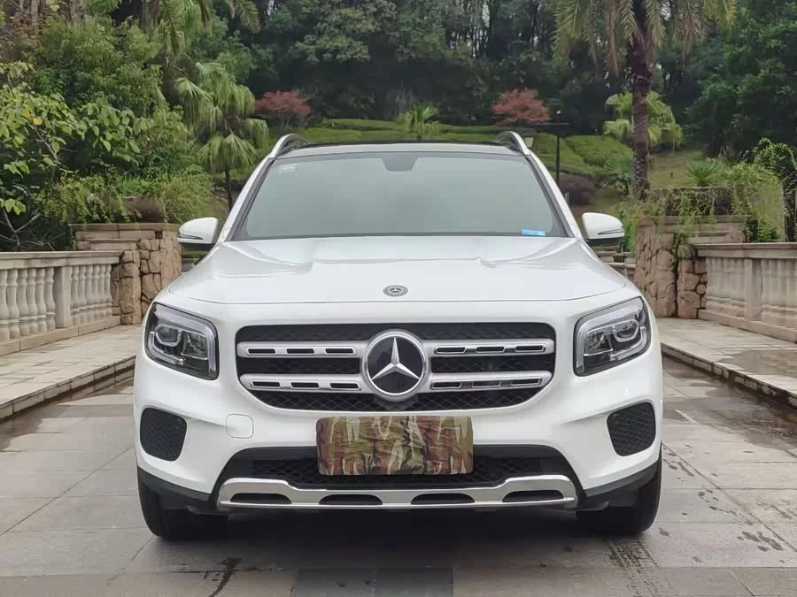 Mercedes Benz GLB