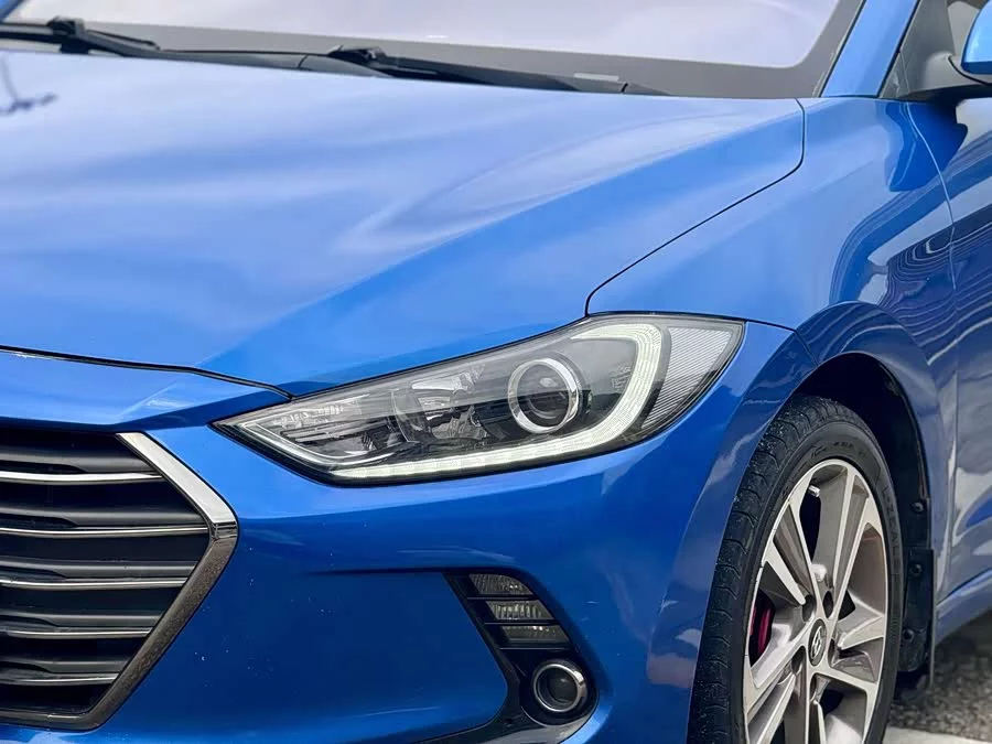 Hyundai elantra