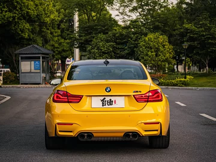 BMW M4