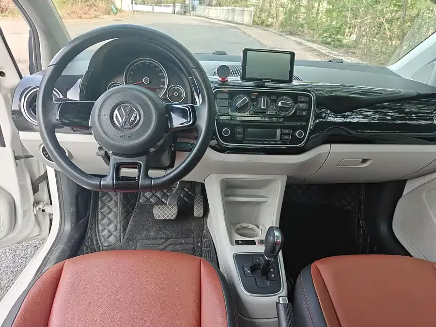 Volkswagen up!