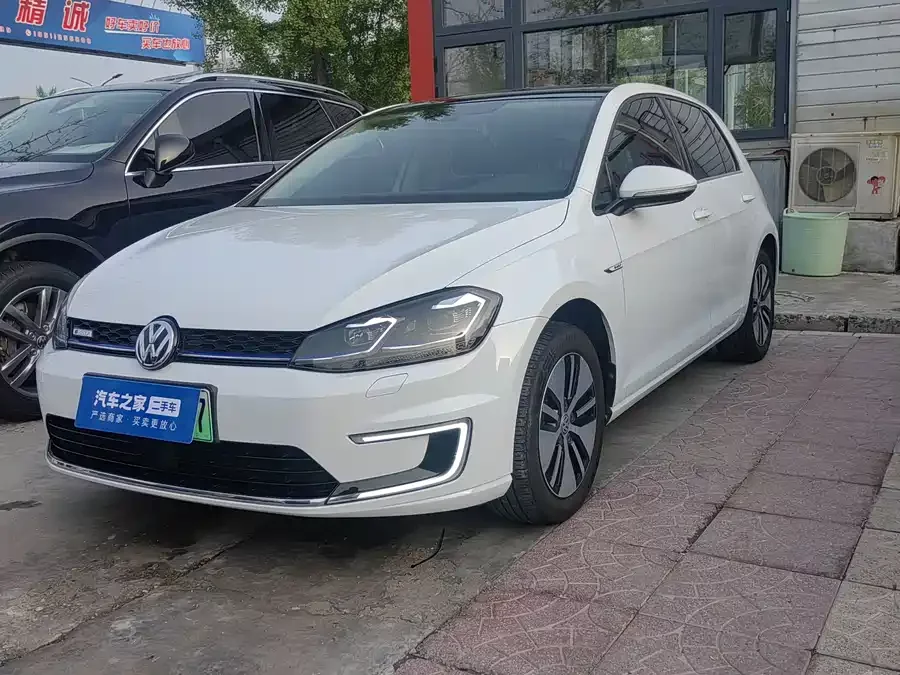 Volkswagen Golf (Pure Electric)