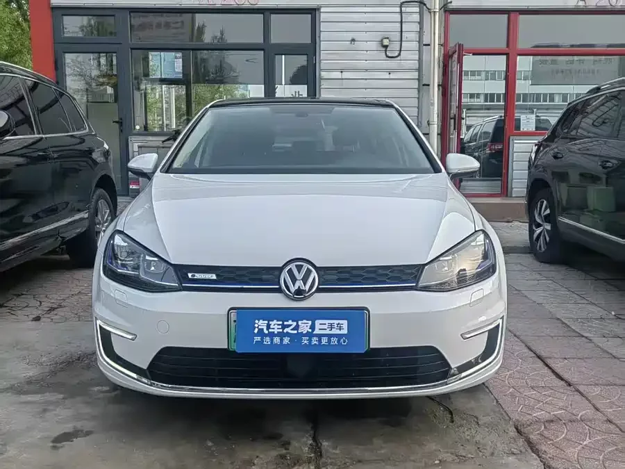 Volkswagen Golf (Pure Electric)