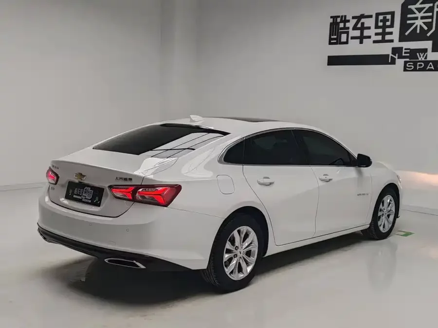 Chevrolet Malibu XL