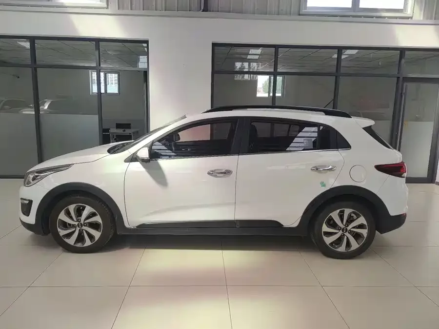 Kia KX CROSS