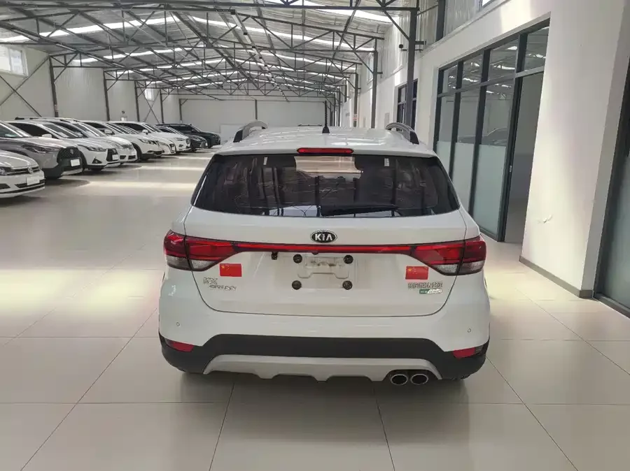 Kia KX CROSS