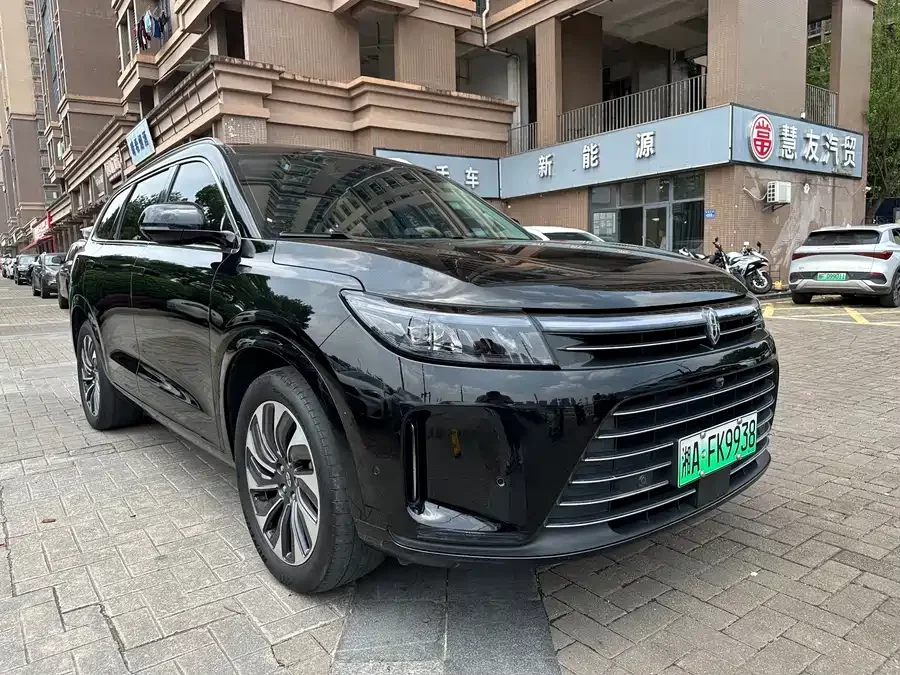AITO Wenjie M7