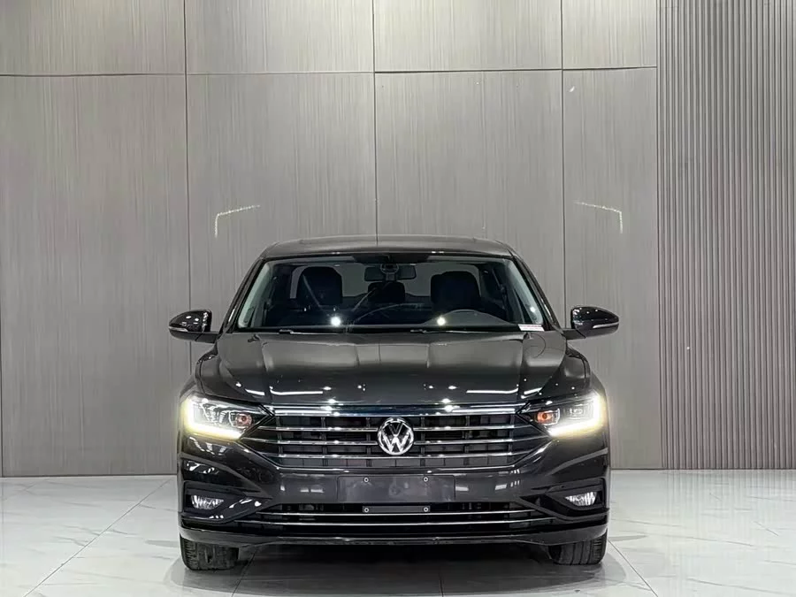 Volkswagen Sagitar