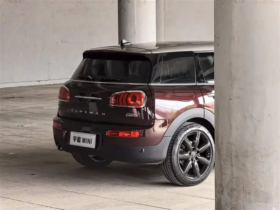 MINI CLUBMAN