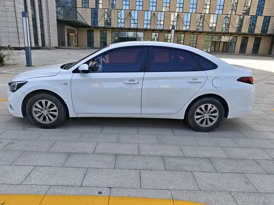 Hyundai Elantra / Celesta