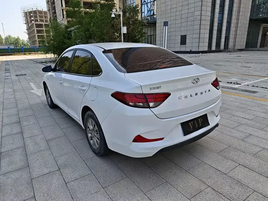 Hyundai Elantra / Celesta