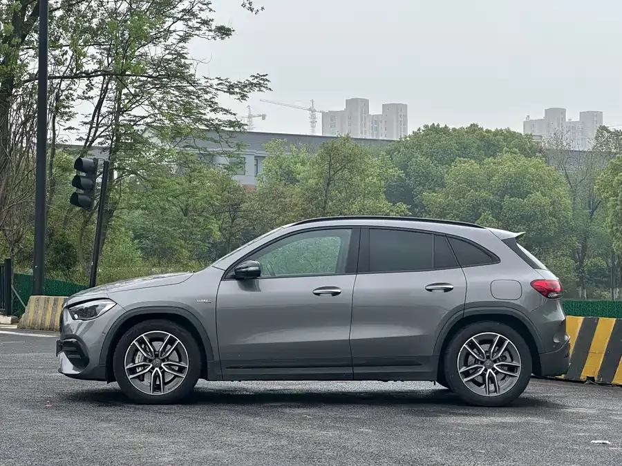 Mercedes Benz GLA AMG