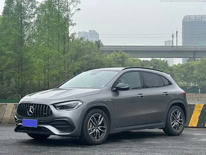 Mercedes-Benz GLA AMG