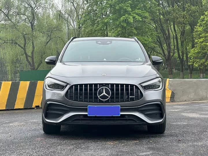 Mercedes-Benz GLA AMG