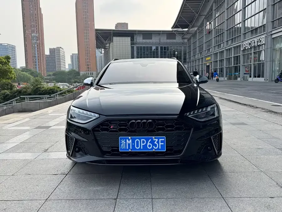 Audi S4