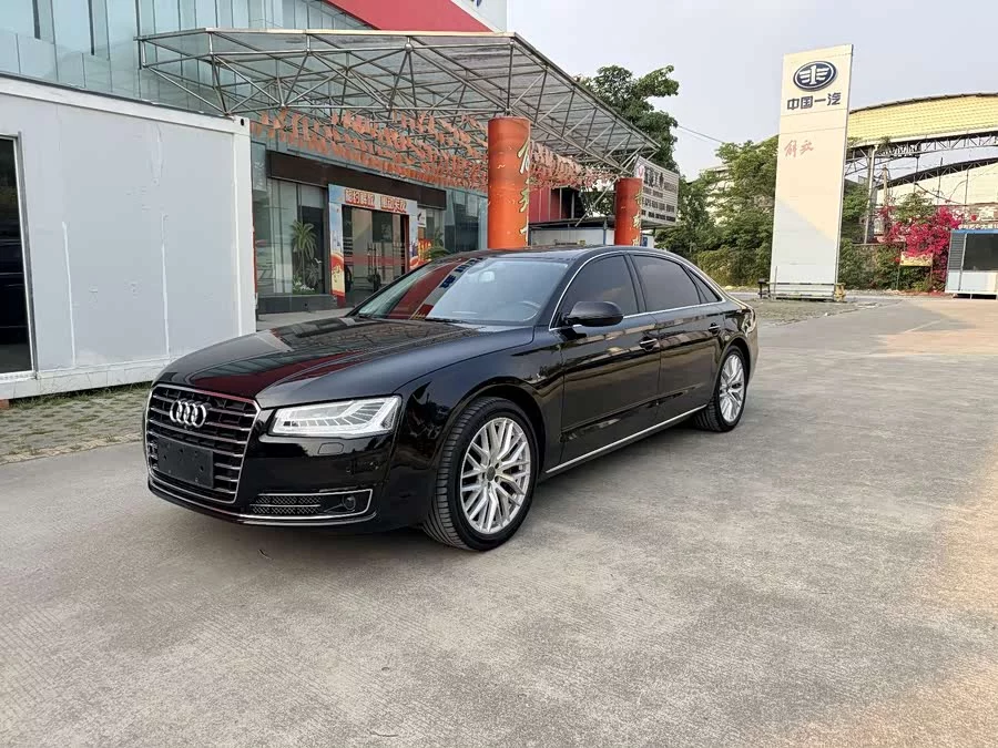 Audi A8