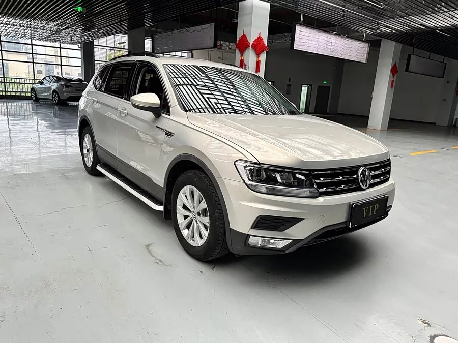 Volkswagen Tiguan L