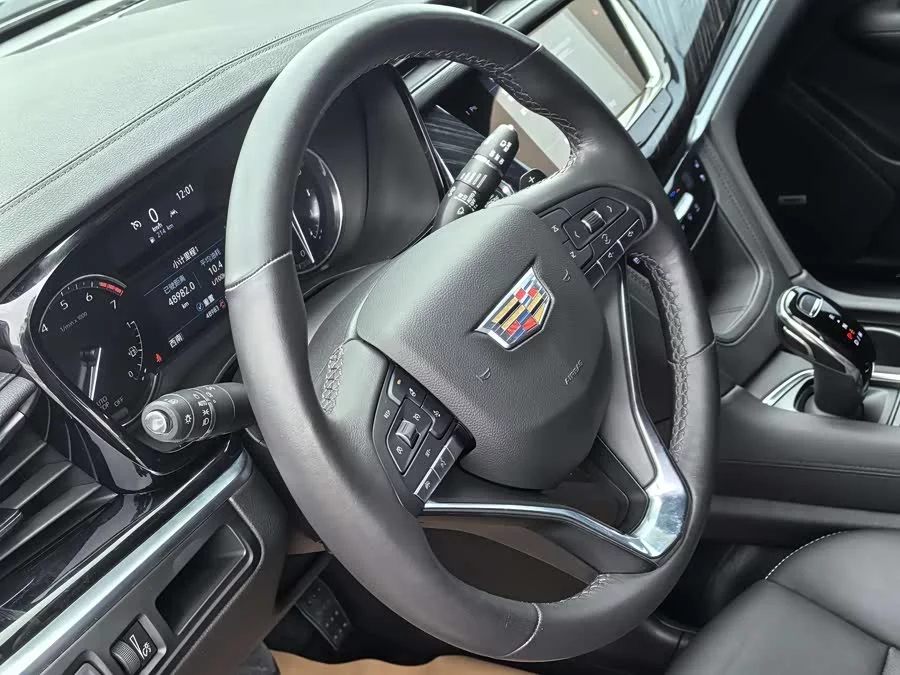 Cadillac XT6