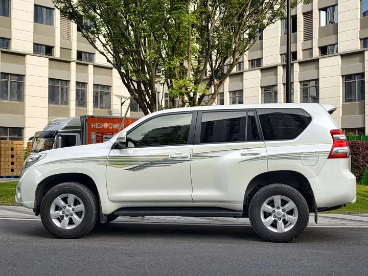 Toyota Prado