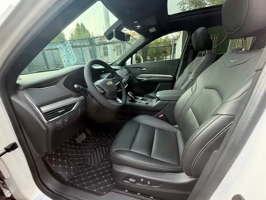 Cadillac XT4