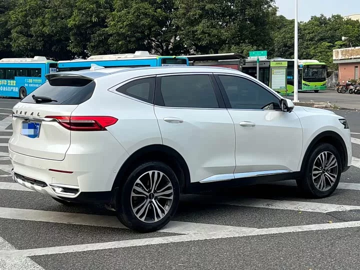 Haval F7