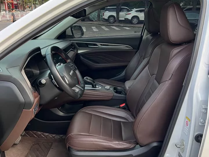Haval F7