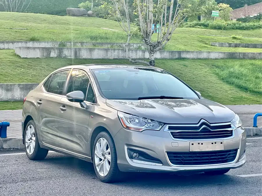 Citroën C4L