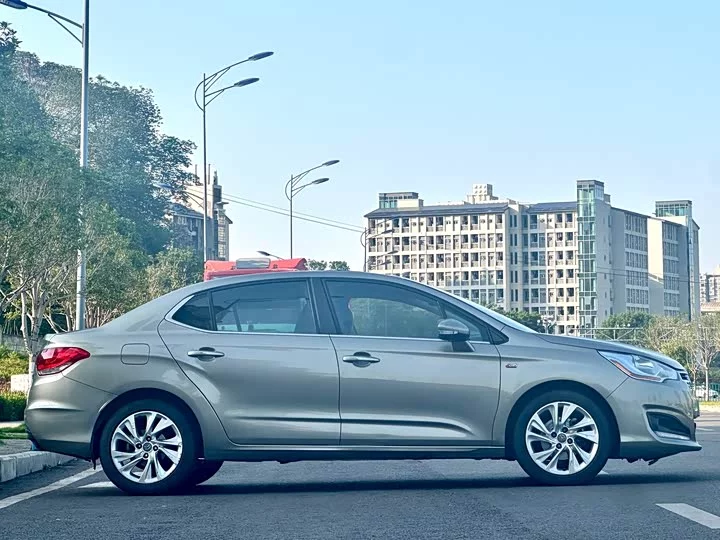Citroën C4L