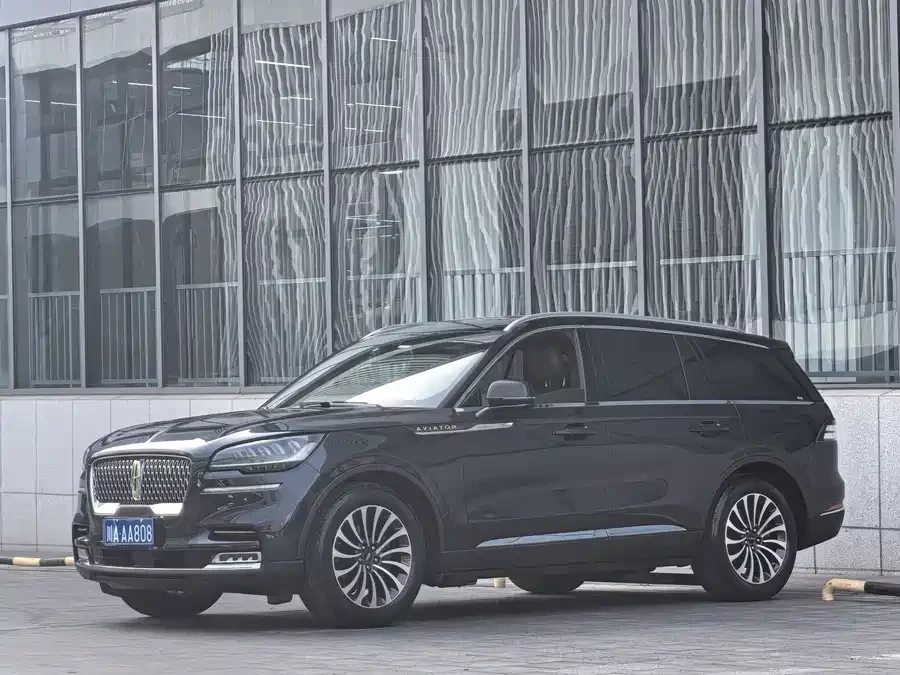 Lincoln Aviator