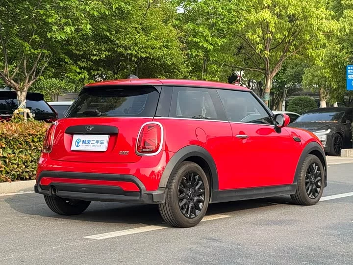 MINI 