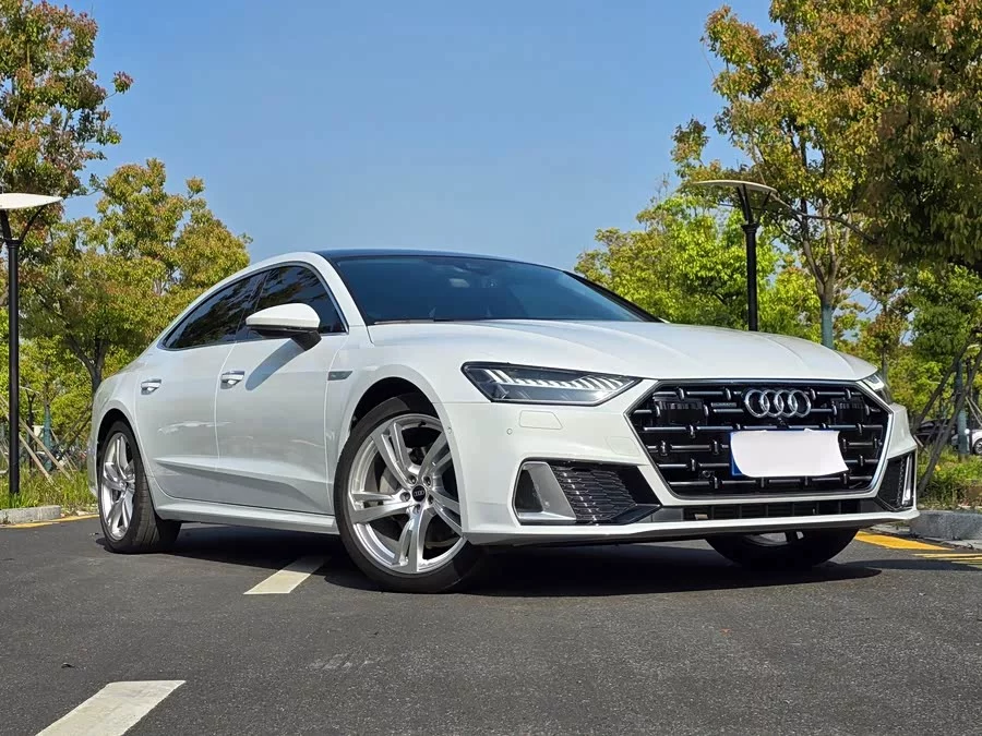 Audi A7L